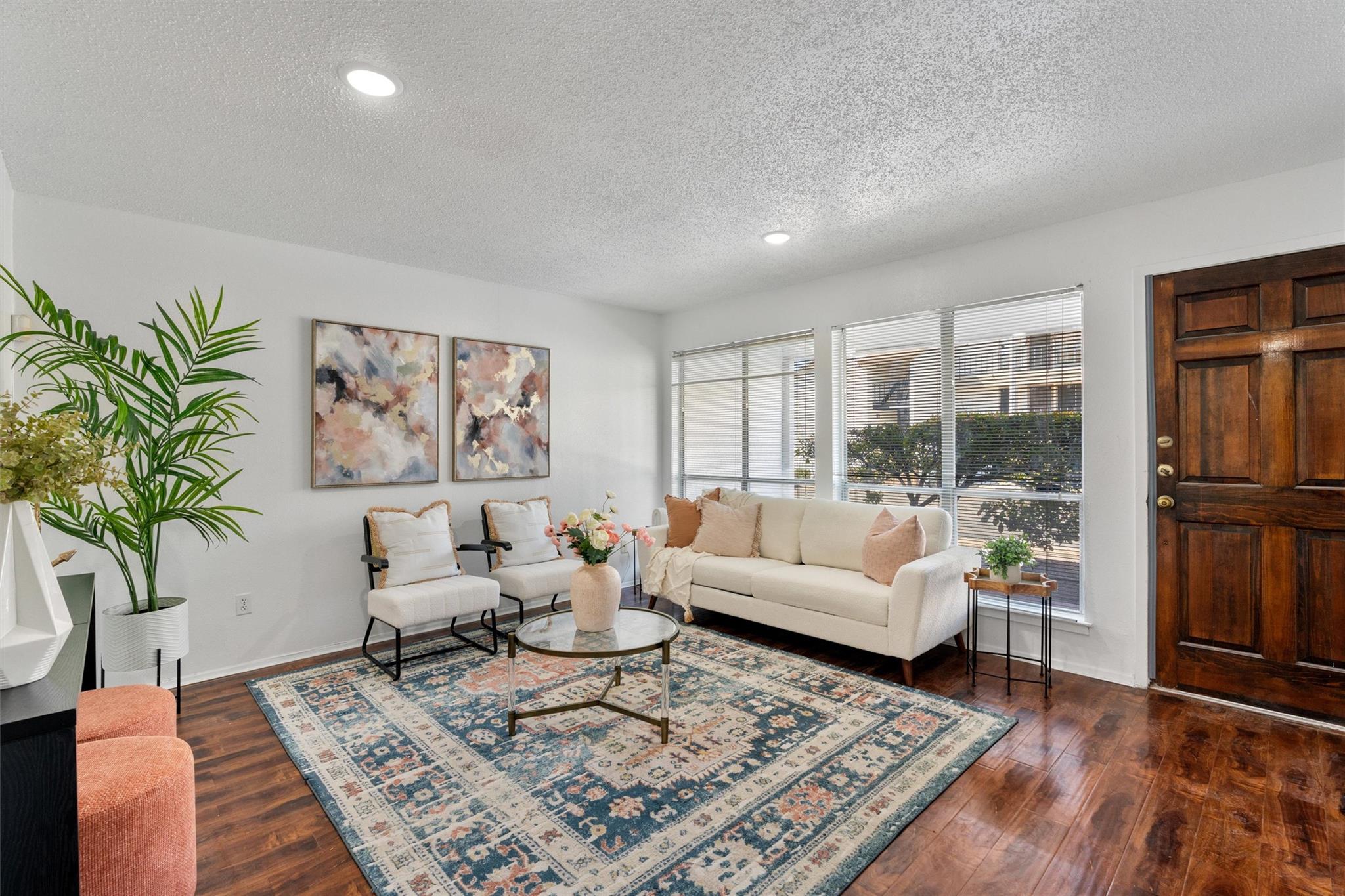 6910 Hart, Austin, TX 78731 — photo 1