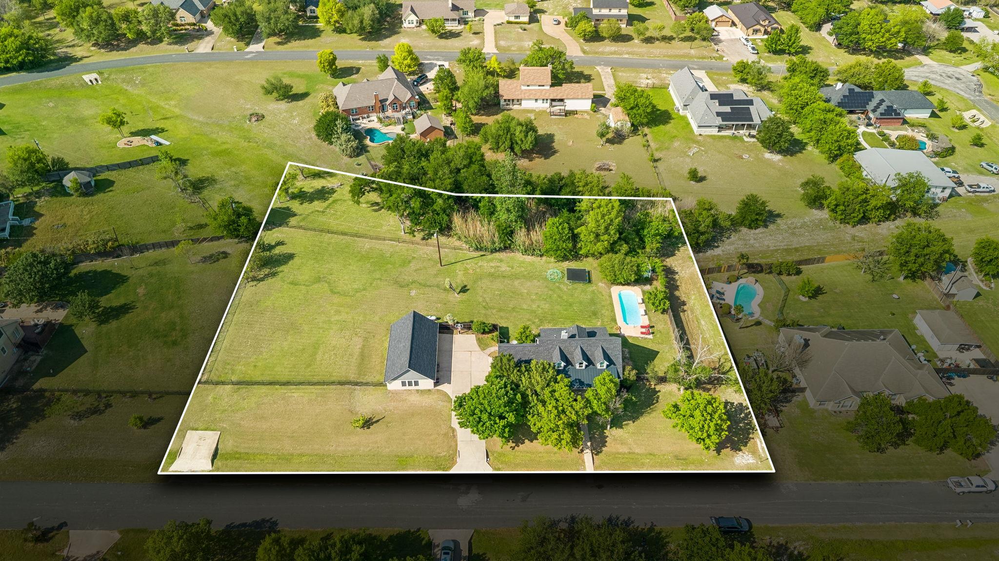 205 Morningside, Hutto, TX 78634 — photo 1