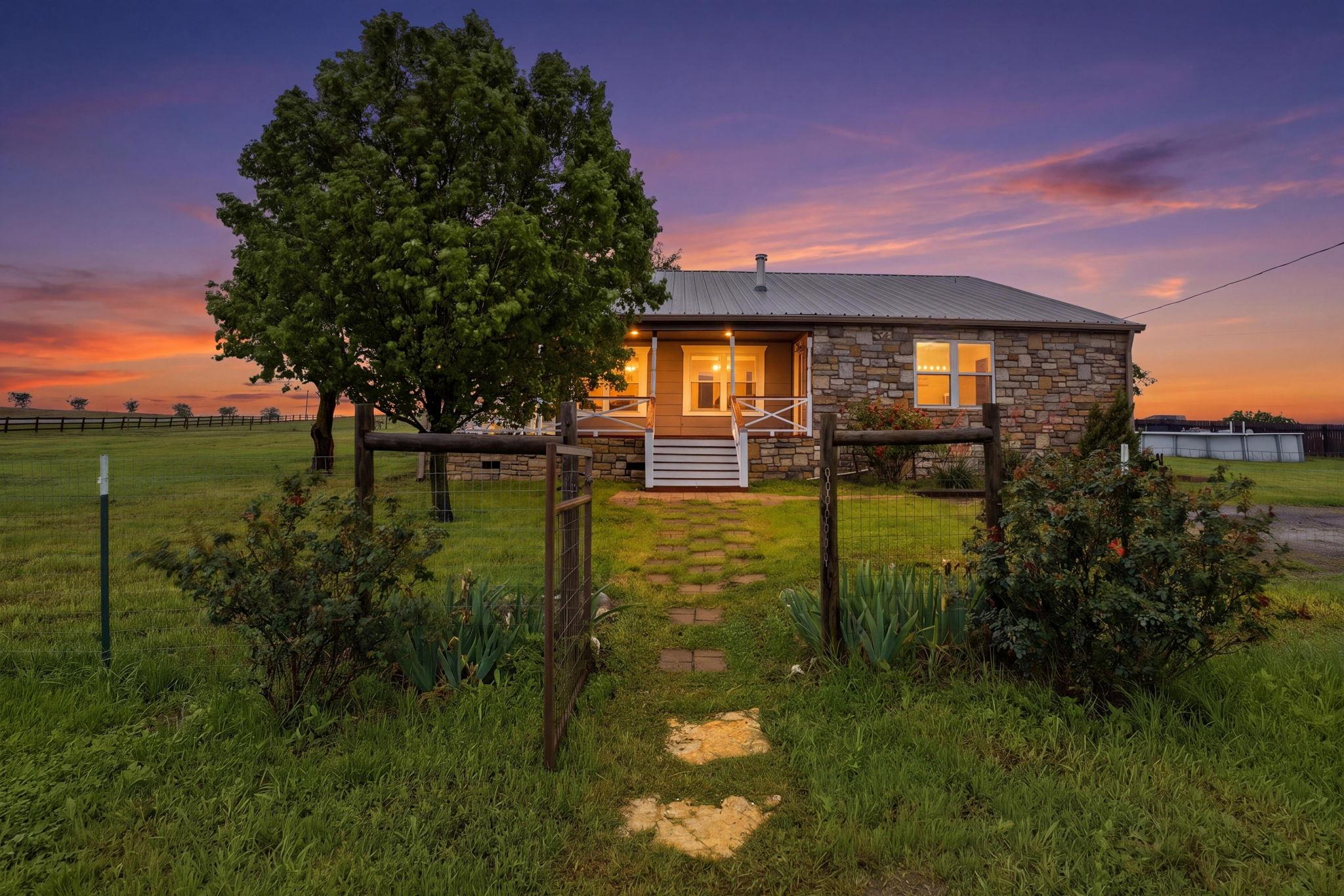1000 County Road 458, Coupland, TX 78615 — photo 1