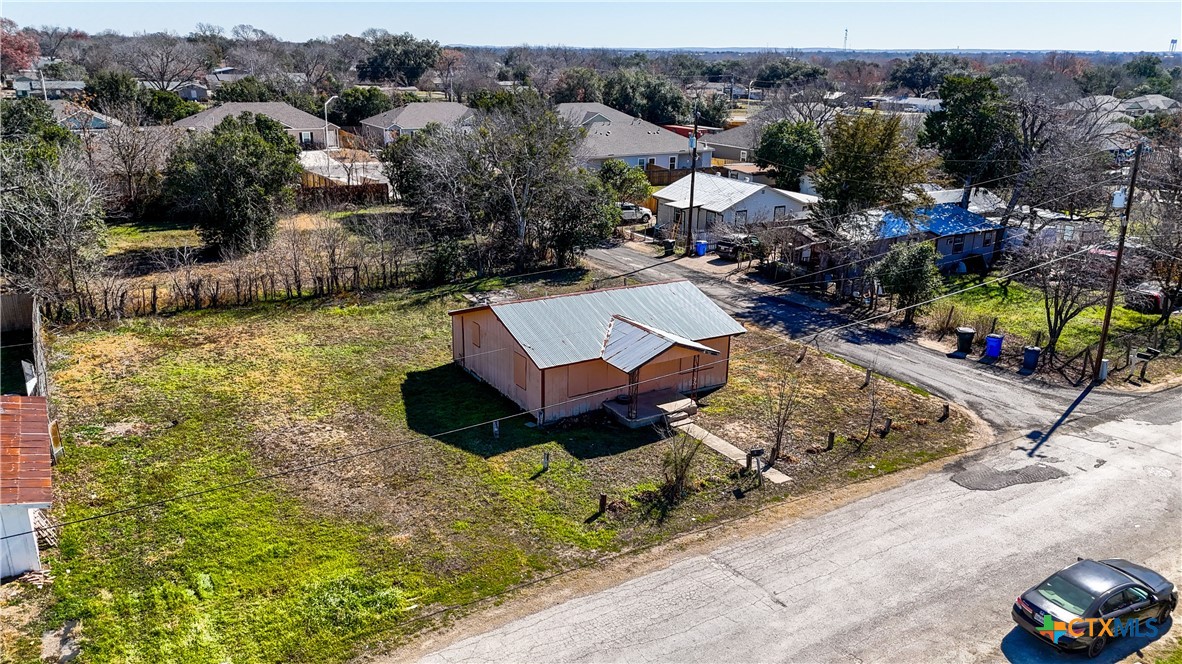 510 Volunteer, Seguin, TX 78155 — photo 1