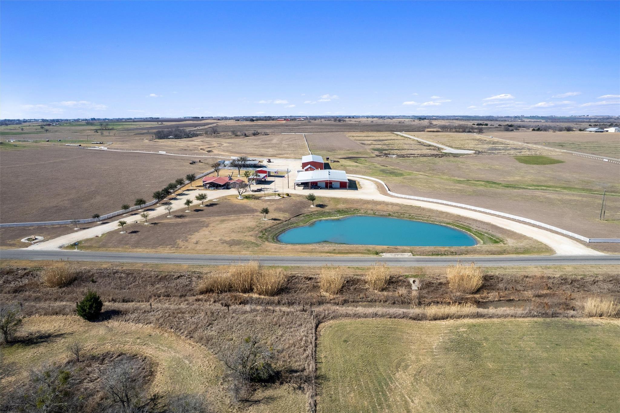 5300 County Road 424, Taylor, TX 76574 — photo 1