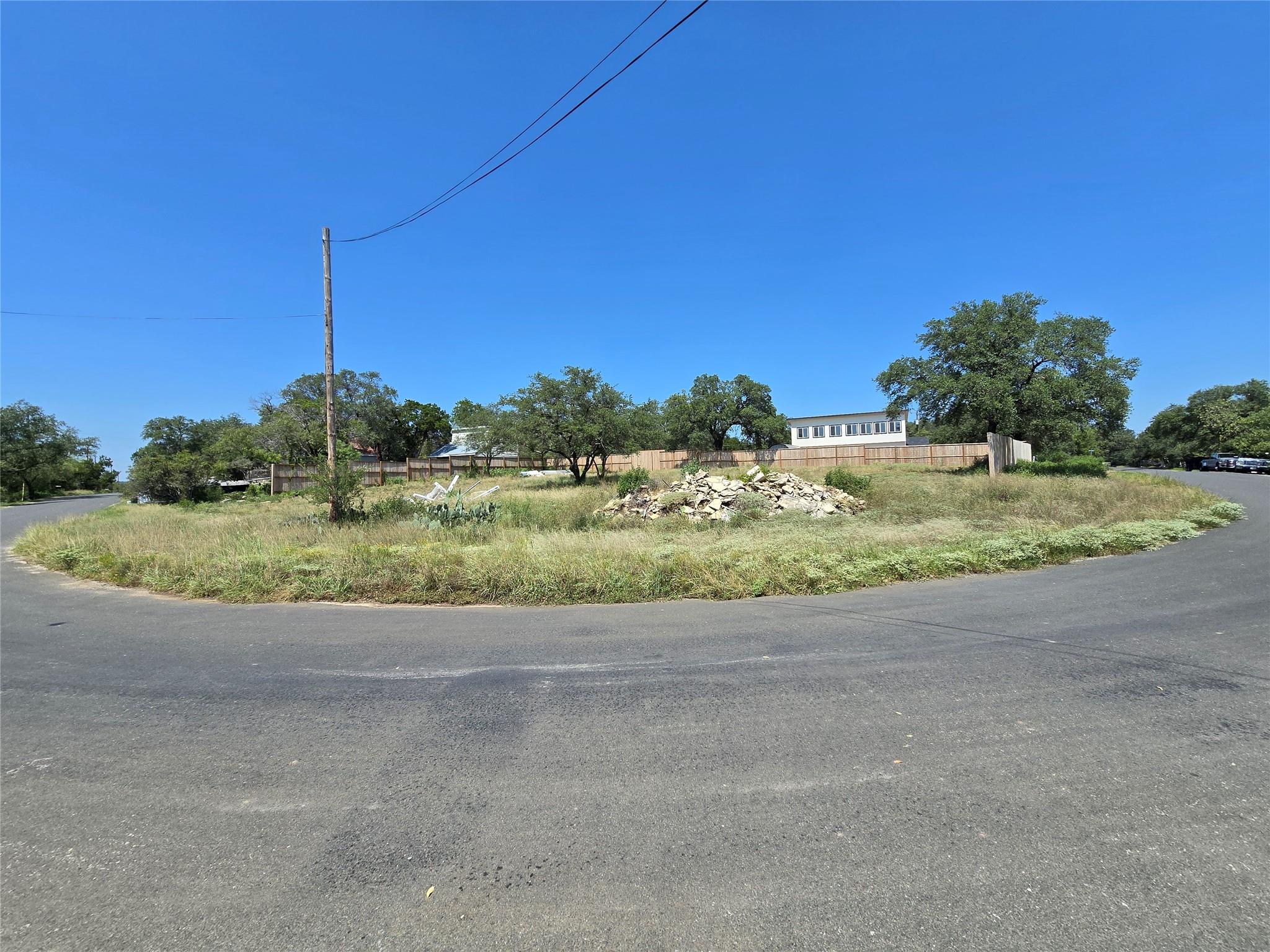 001 Martin, Spicewood, TX 78669 — photo 1