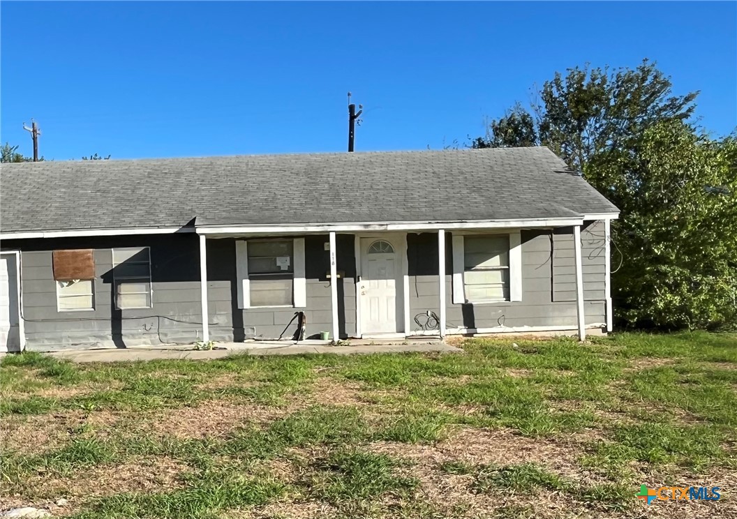 118 Massanet Street, Port Lavaca, TX 77979 — photo 1