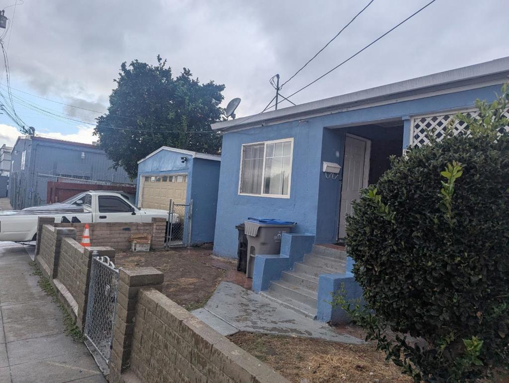 521 Santa Ana Avenue, San Jose, CA 95112 — photo 1