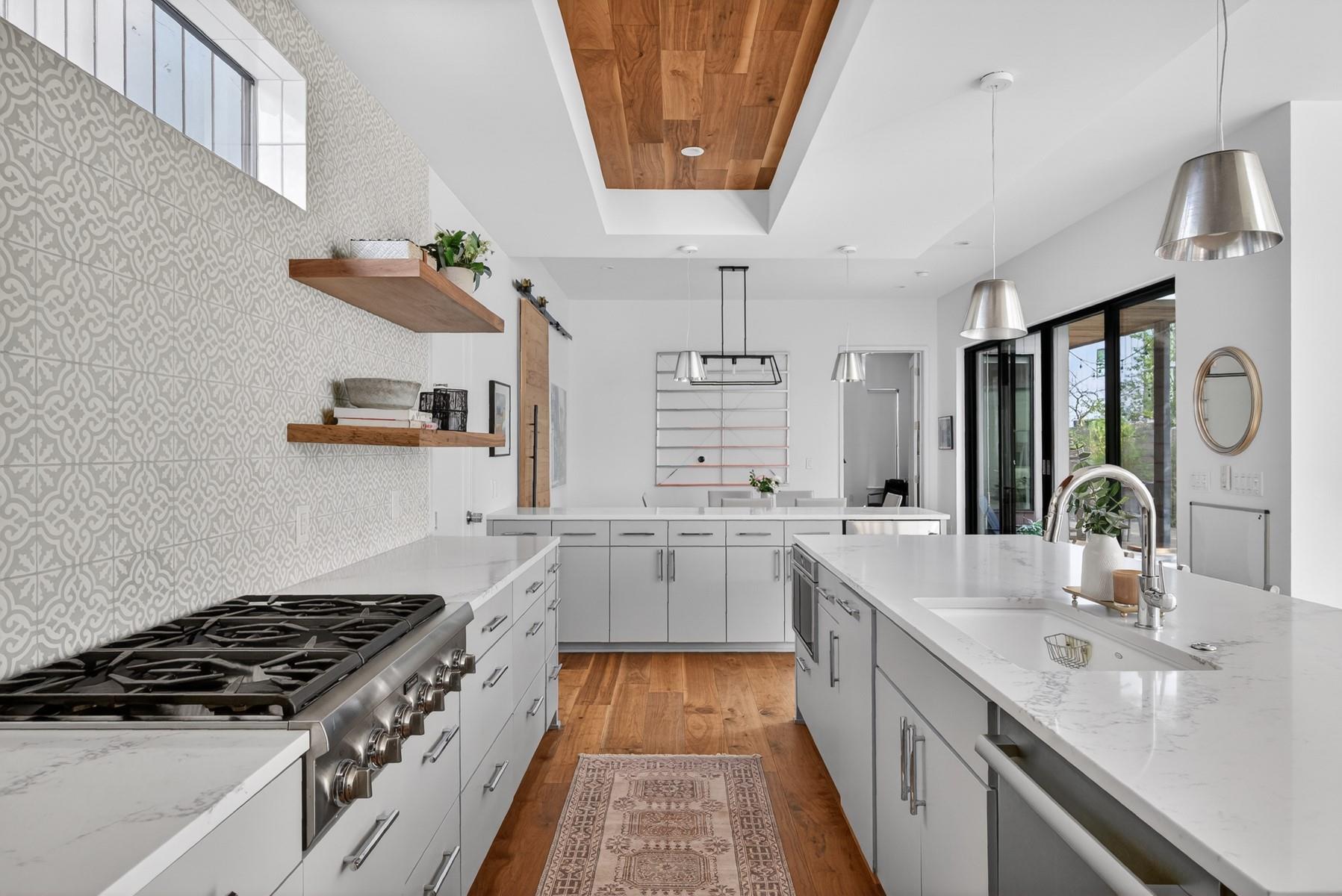 1605 Chelsea, Austin, TX 78704 — photo 1
