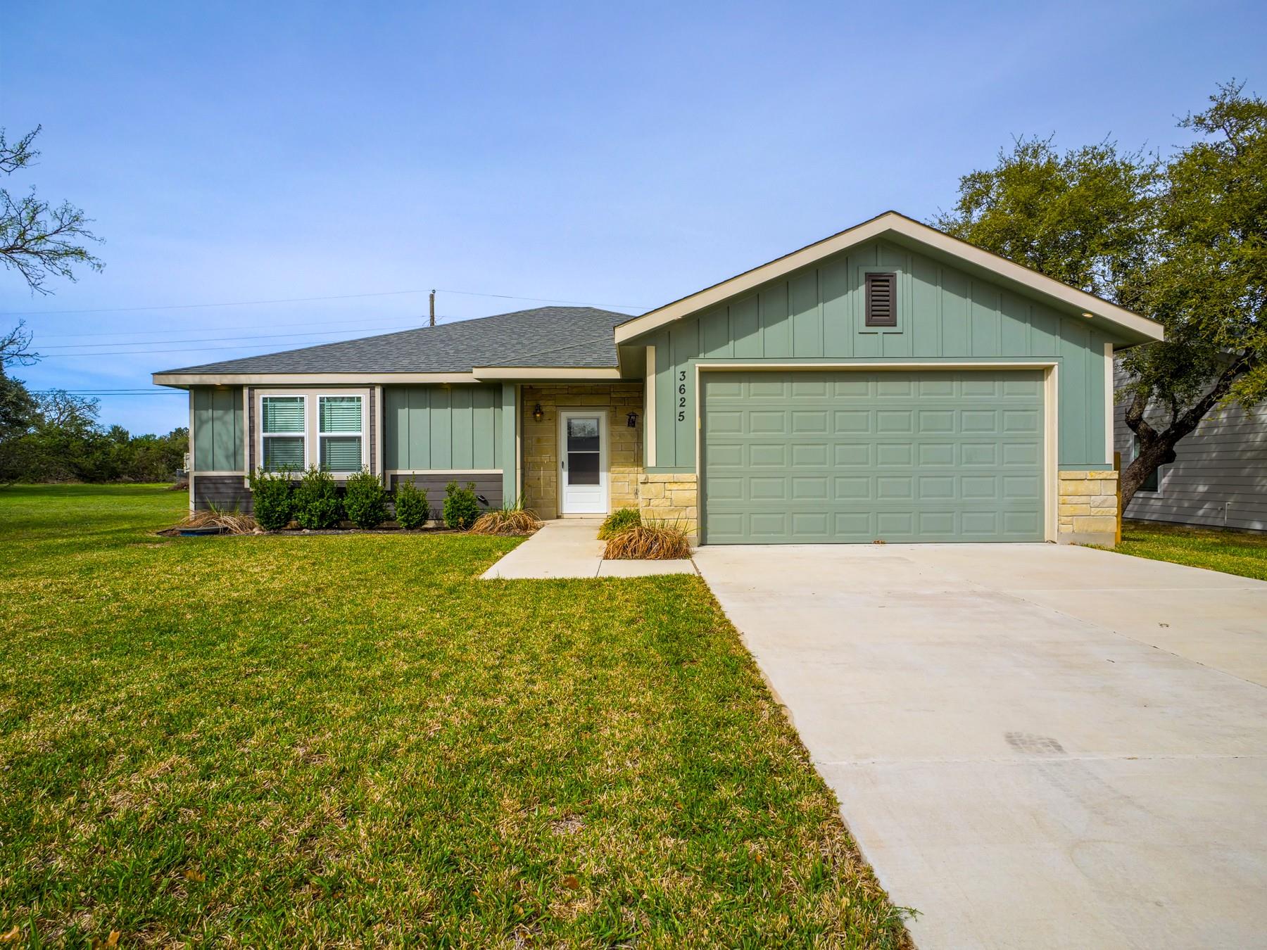 3625 Sagebrush Trl, Kingsland, TX 78639 — photo 1