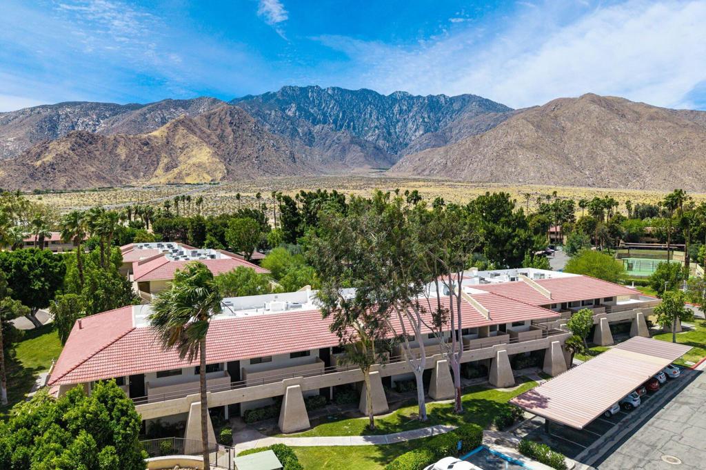 675 N Los Felices Circle W 204, Palm Springs, CA 92262 — photo 1