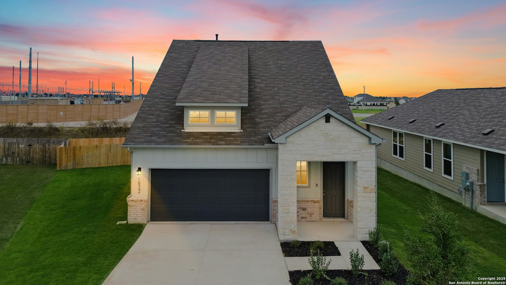 1522 Bluff Path