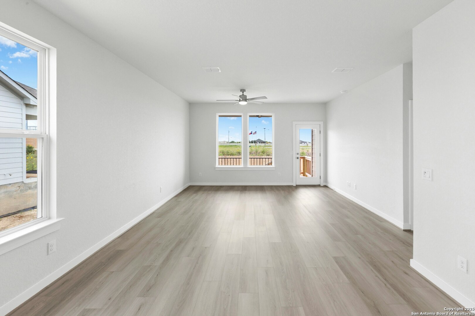 1518 Bluff Path, , 78130 — photo 1
