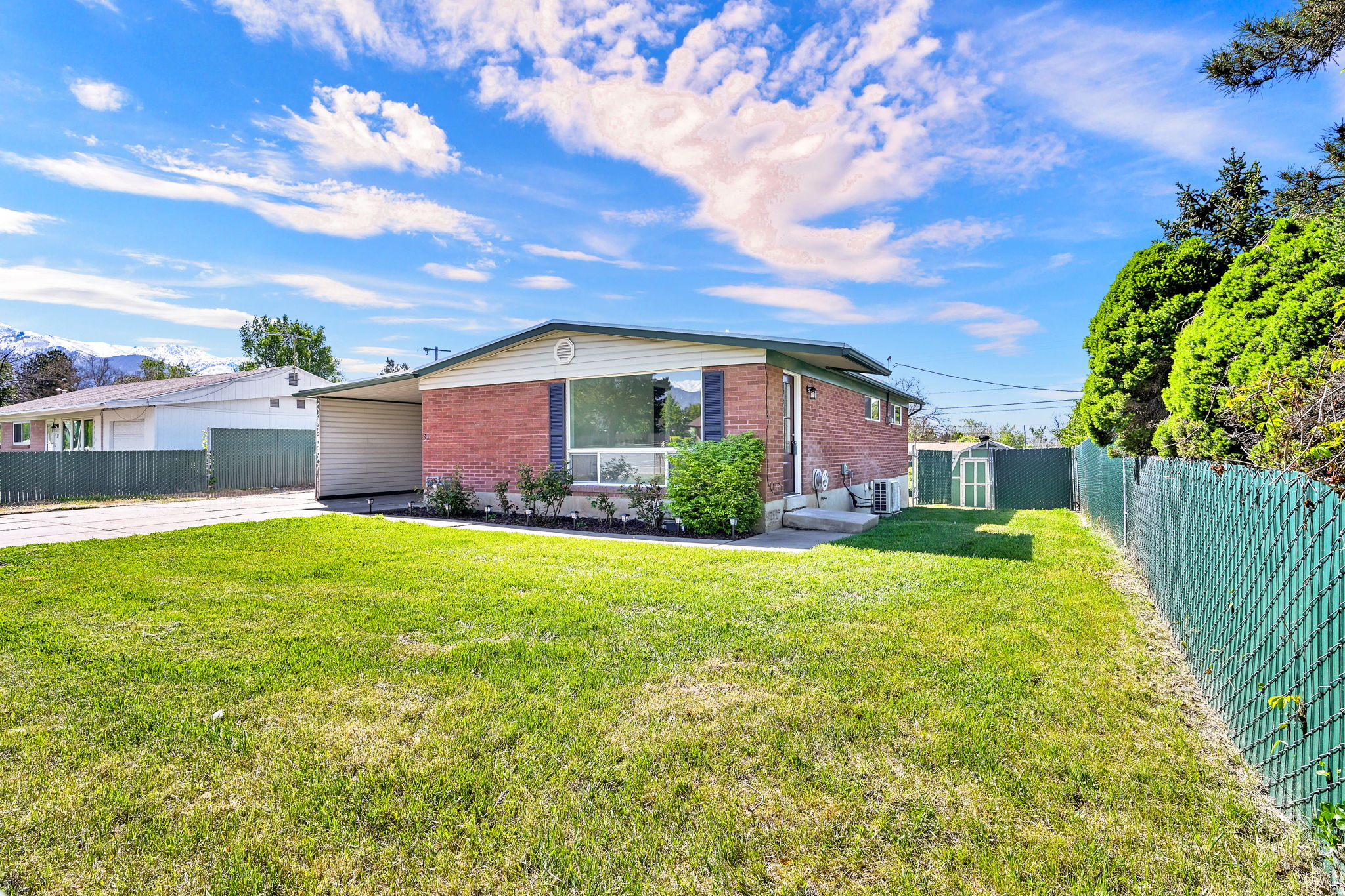 31 W GORDON AVE, Layton, UT 84041 — photo 1