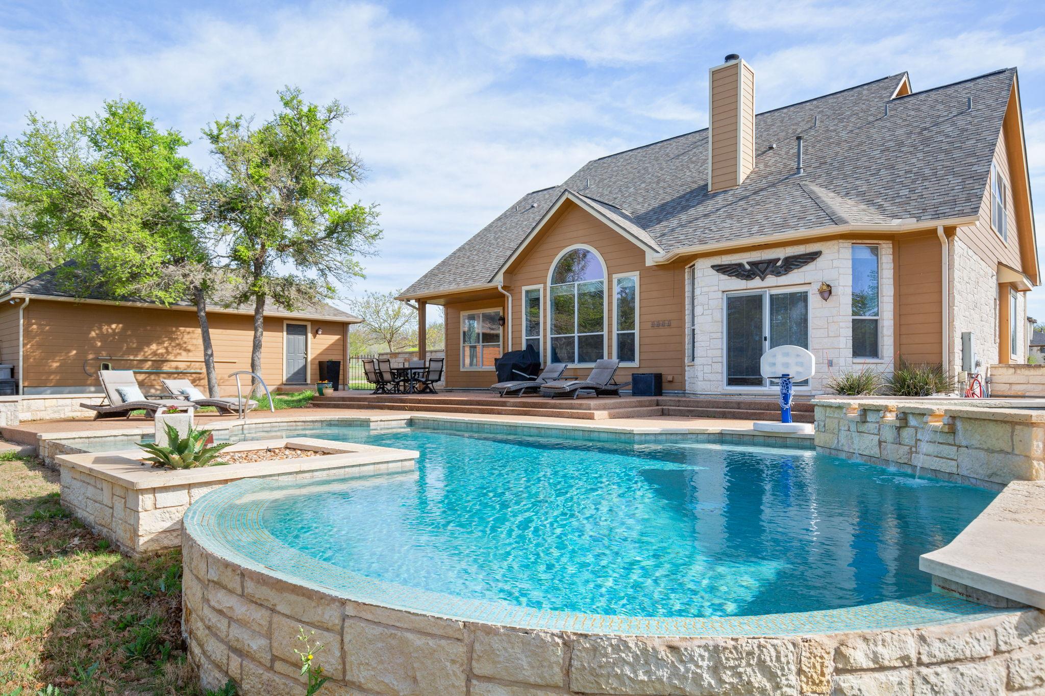 154 Old Settlers, Bastrop, TX 78602 — photo 1