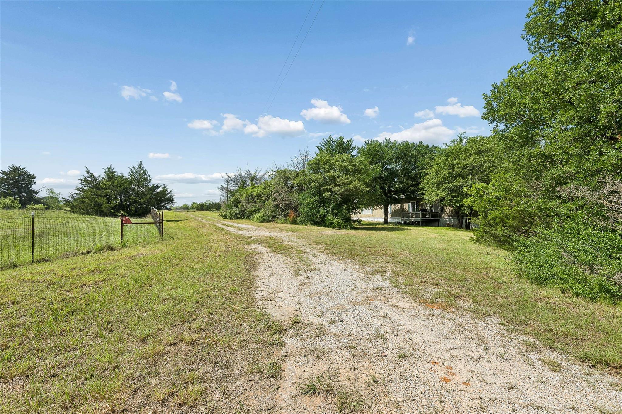 194 Private Road 4663, Boyd, TX 76023 — photo 1