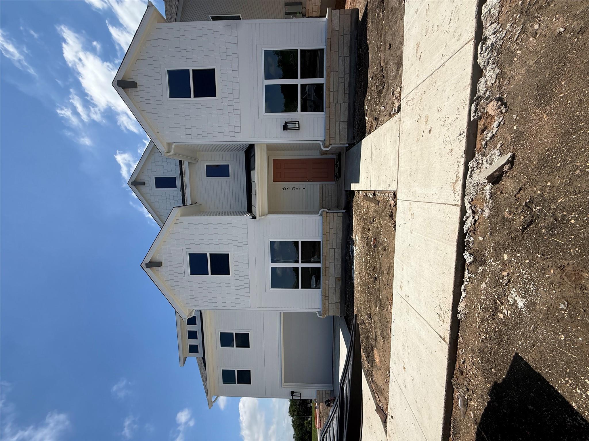 6305 McMurtry, Austin, TX 78747 — photo 1