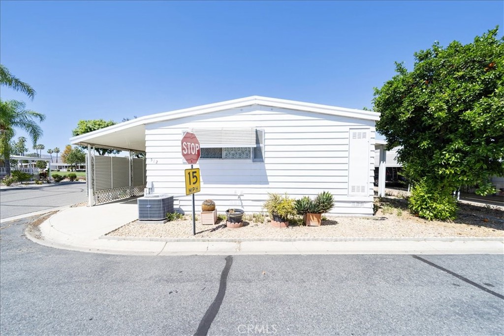 5001 W Florida Avenue 512, Hemet, CA 92545 — photo 1