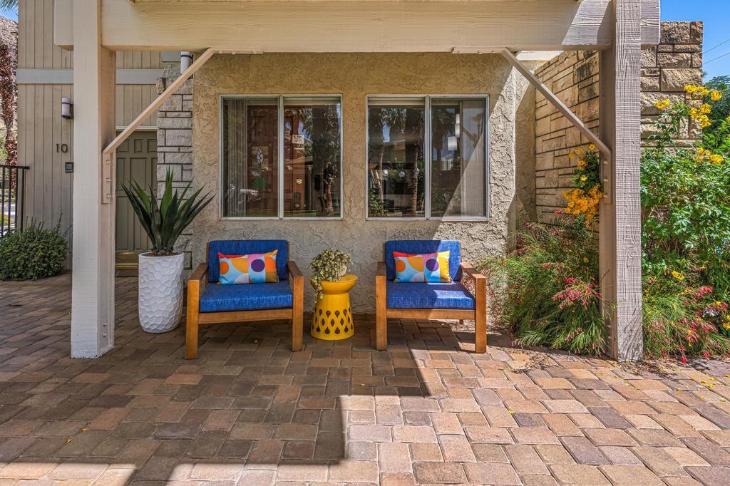290 S San Jacinto Drive 9, Palm Springs, CA 92262 — photo 1