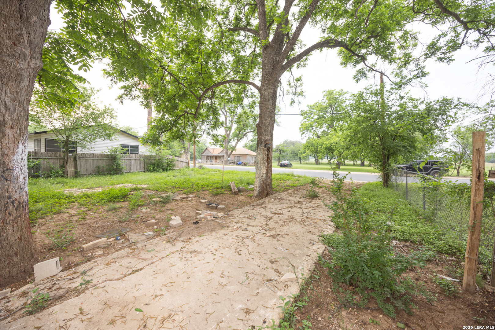 607 15th, , 78861 — photo 1