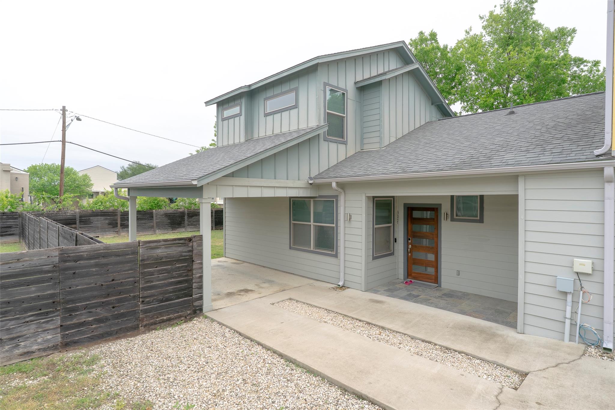 302 Delmar, Austin, TX 78752 — photo 1
