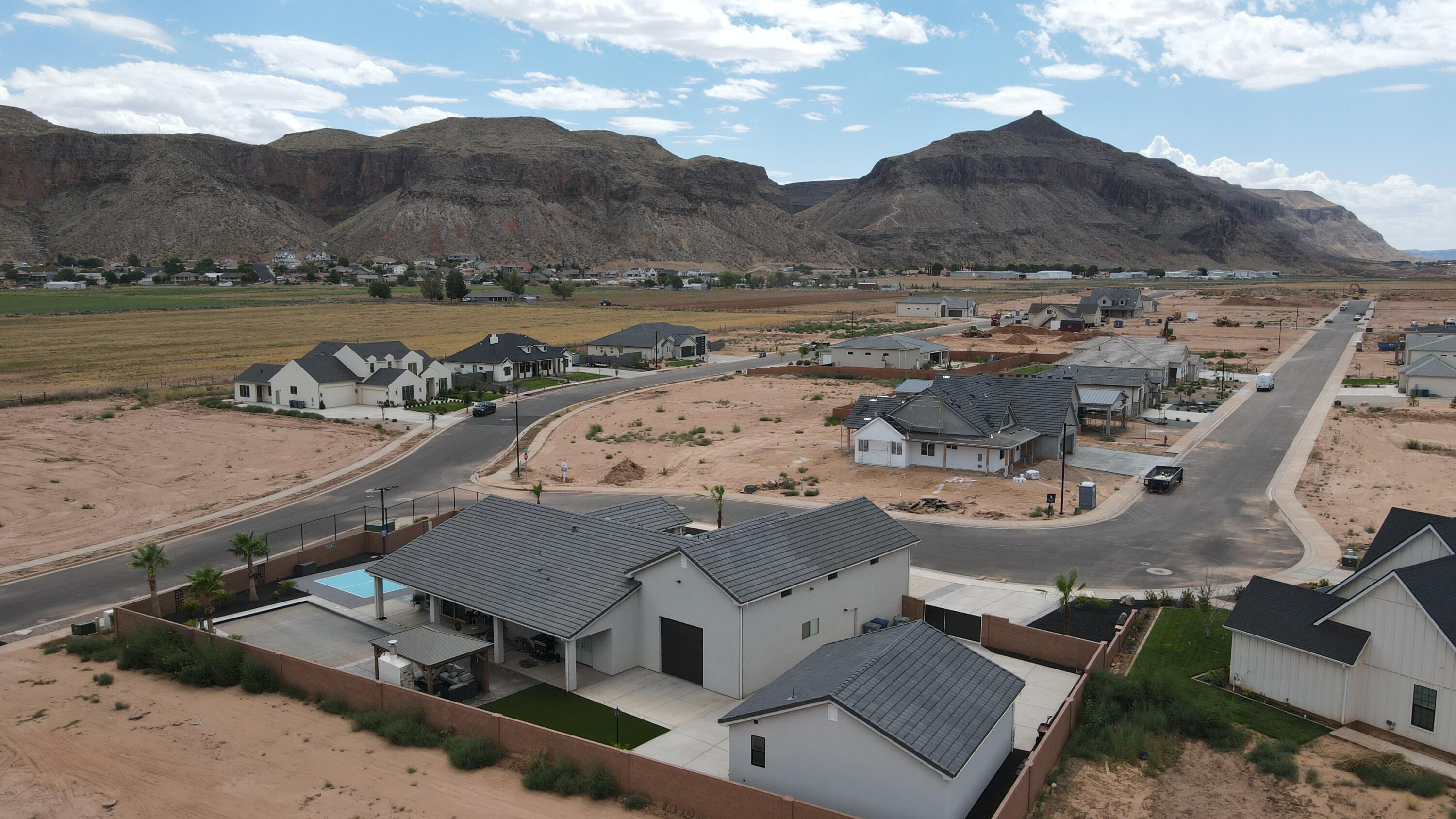 980 W 2060 S 58, Hurricane, UT 84737 — photo 1