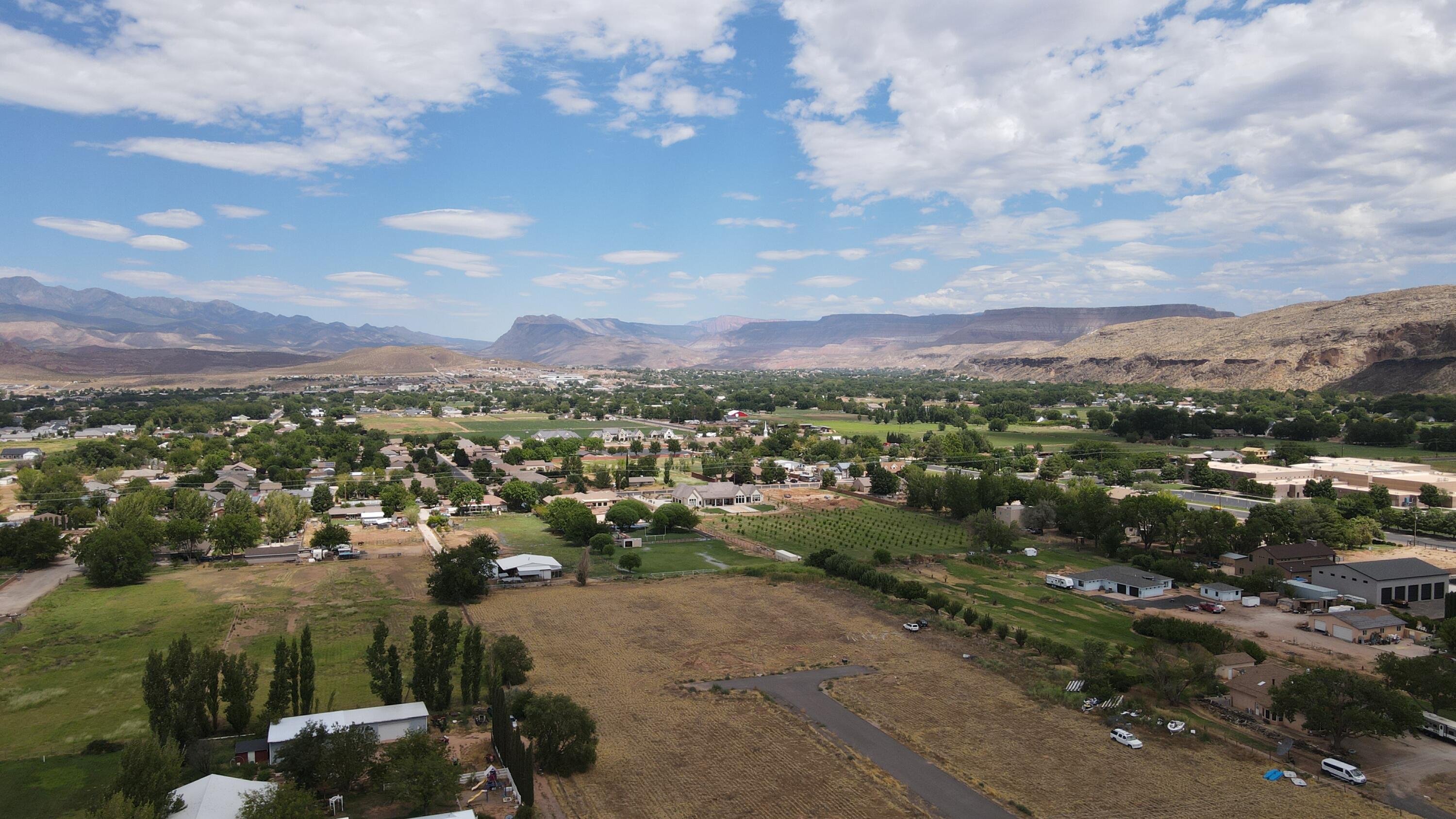970 W 2060 S 57, Hurricane, UT 84737 — photo 1