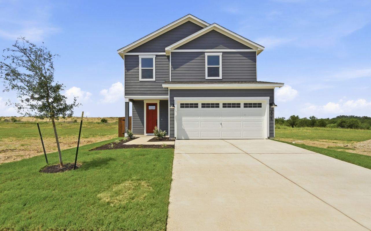 475 Ebbsfleet, Uhland, TX 78640 — photo 1