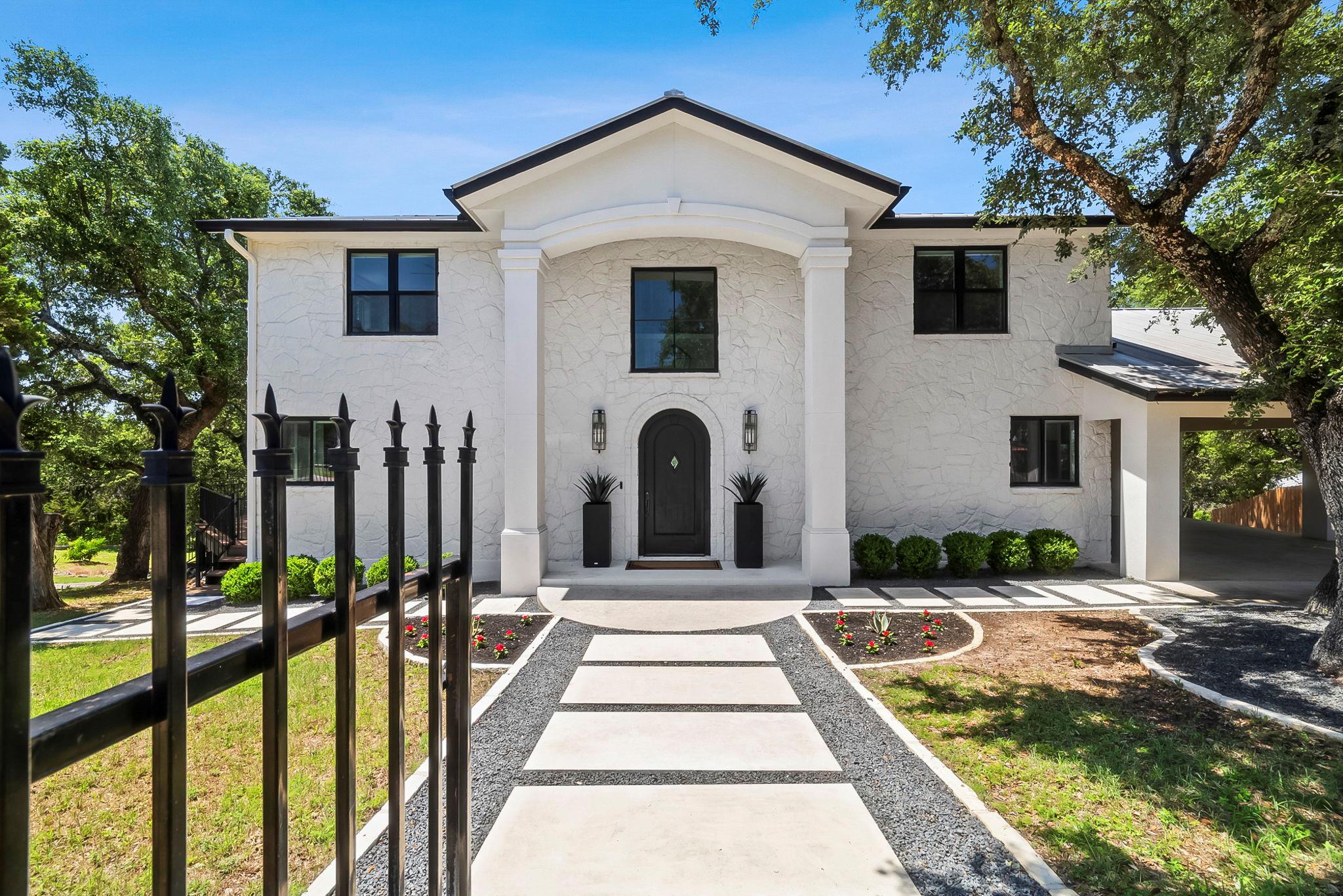 1242 Stagecoach, Canyon Lake, TX 78133 — photo 1