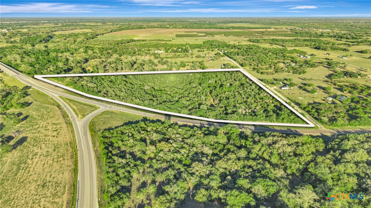 000 N US-87 Highway, Cuero, TX 77954 — photo 1