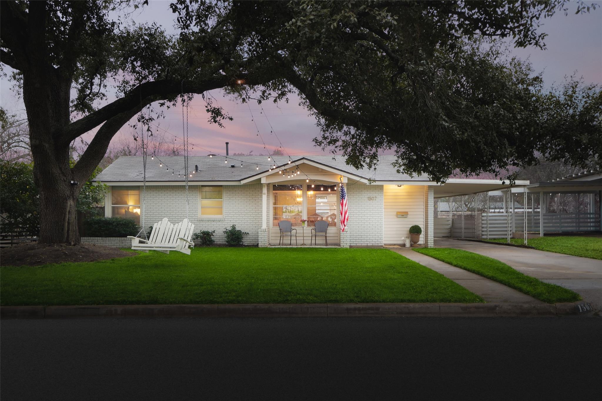 1507 Corona, Austin, TX 78723 — photo 1