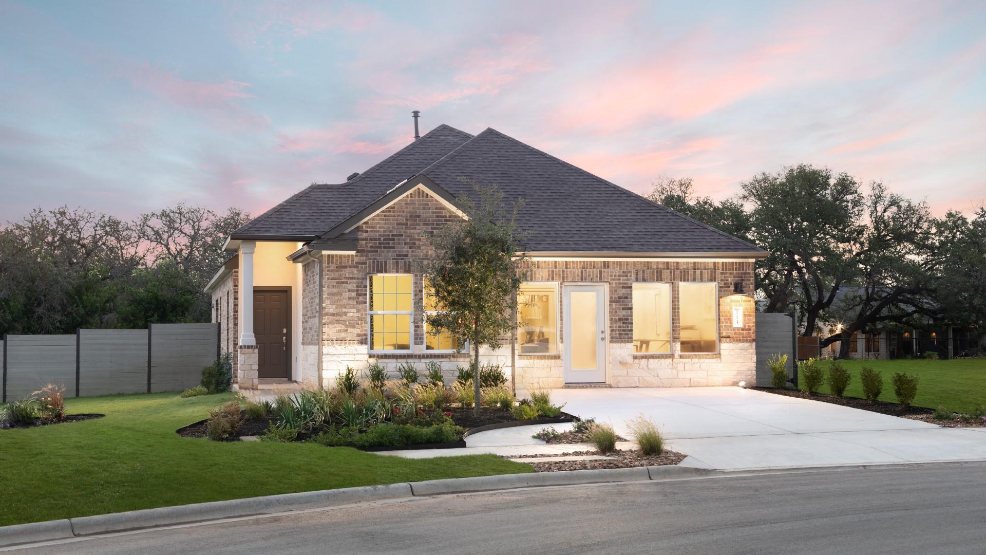 125 PARSONS, Kyle, TX 78640 — photo 1