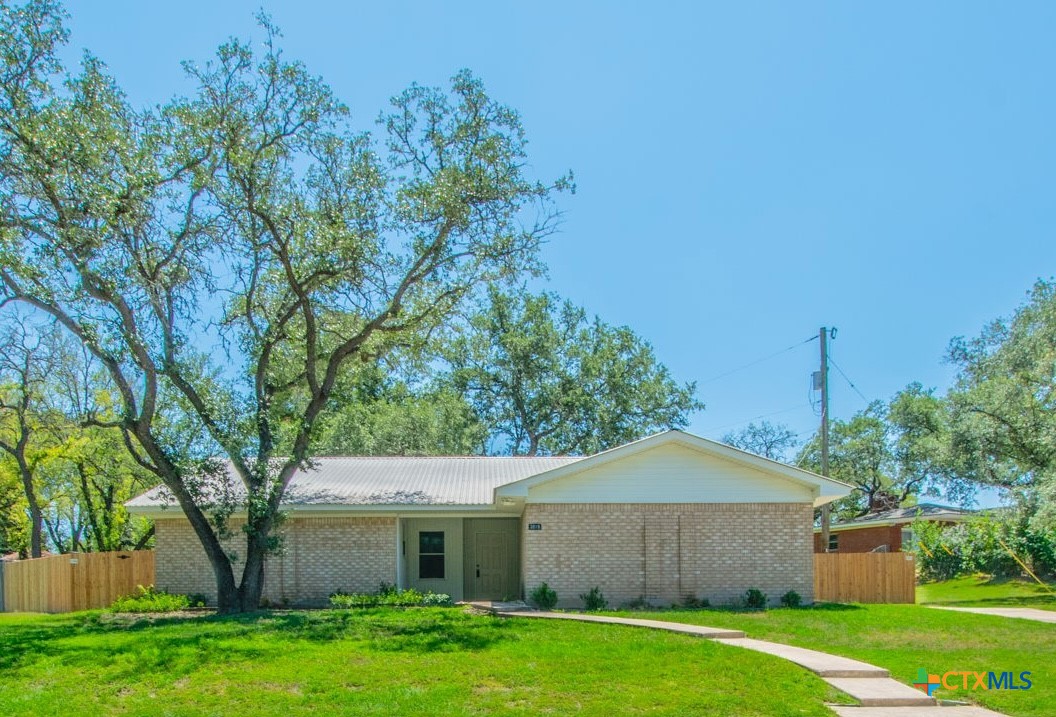 3019 Summit Drive, Belton, TX 76513 — photo 1