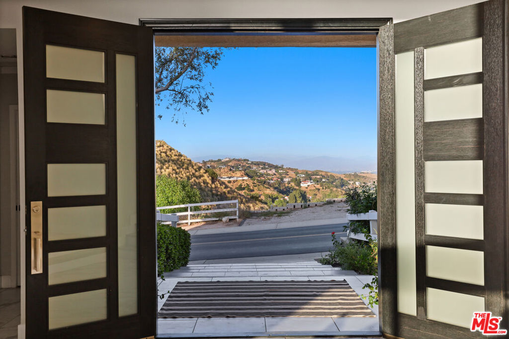 53 Saddlebow Road, Bell Canyon, CA 91307 — photo 1