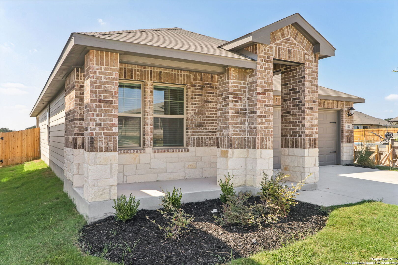 119 Barton Point, , 78108 — photo 1