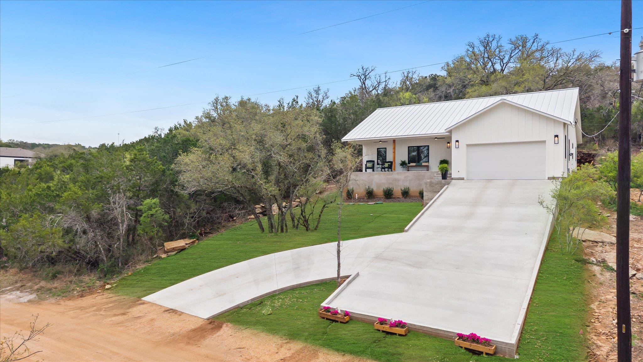 405 Taylor, Horseshoe Bay, TX 78657 — photo 1
