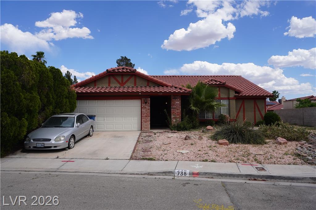 738  Loganrun Lane, Las Vegas, NV 89110 — photo 1