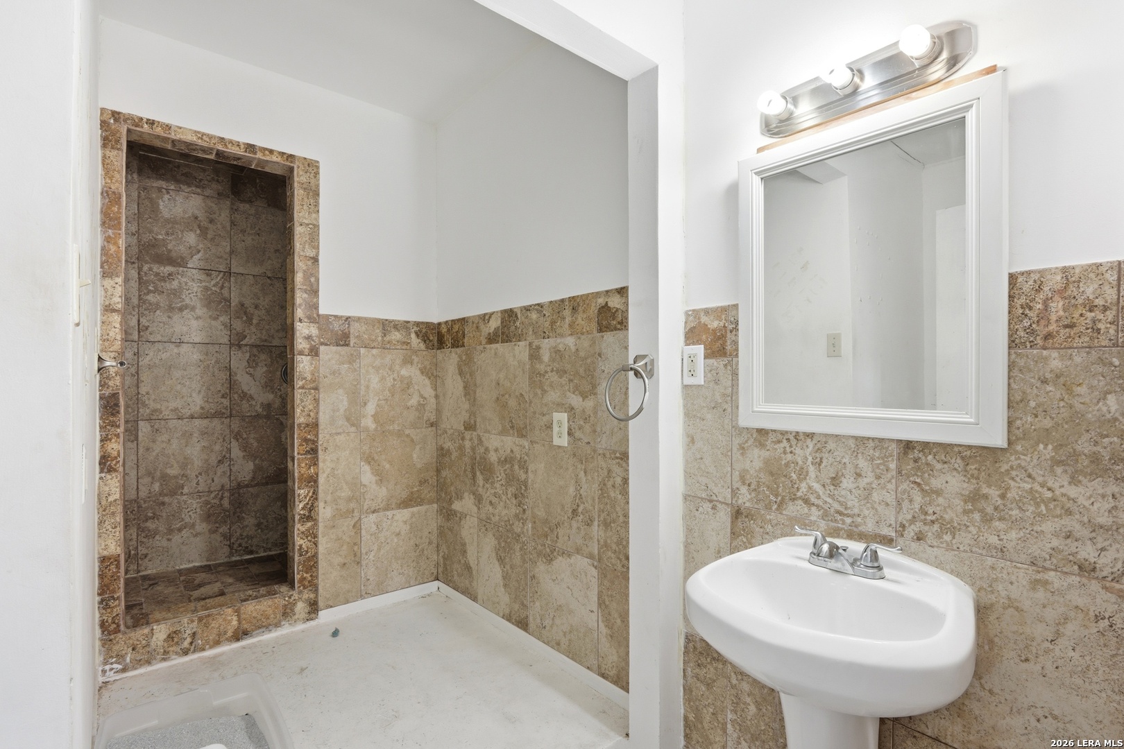 110 Hermine, ,  78212 — photo 1