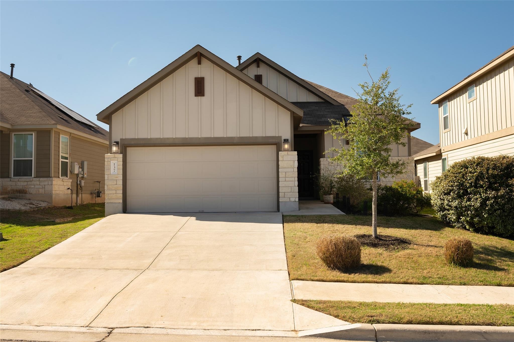 137 Big Leaf, Buda, TX 78610 — photo 1