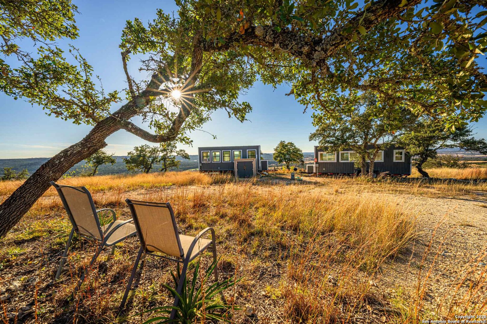 212 SKY LINE DR, ,  78013 — photo 1