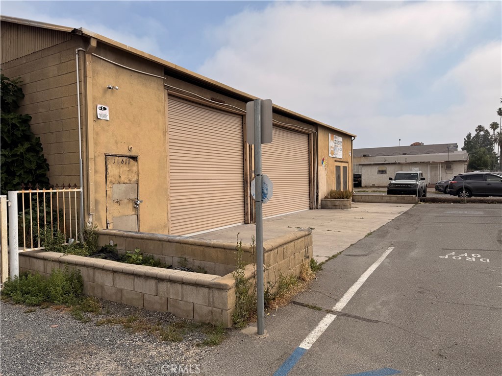 10611 Magnolia Avenue, Riverside, CA 92505 — photo 1