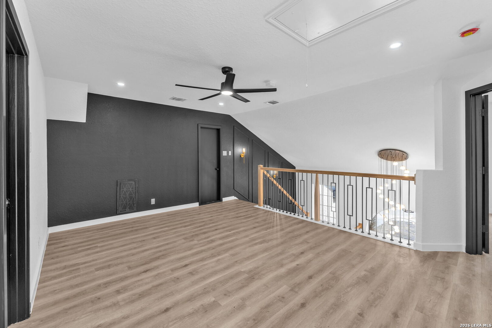 13355 Tusayan, ,  78148 — photo 1