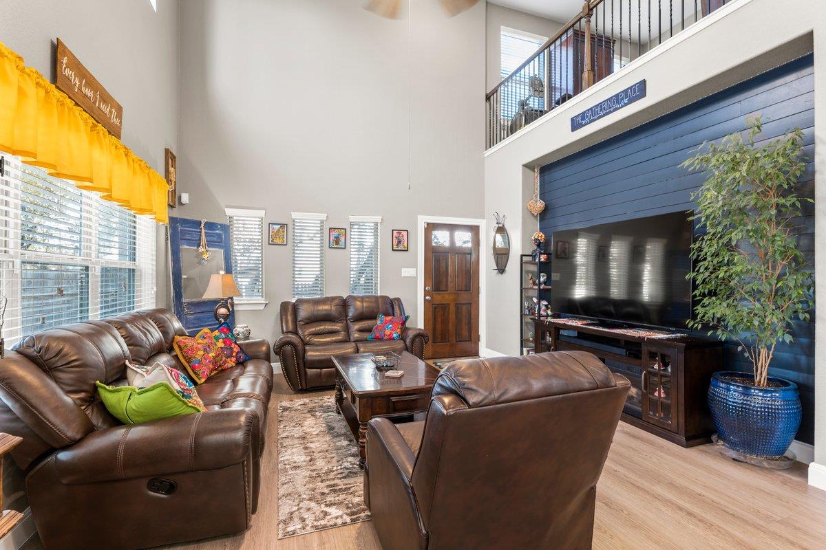 2304 Lakeline, Cedar Park, TX 78613 — photo 1