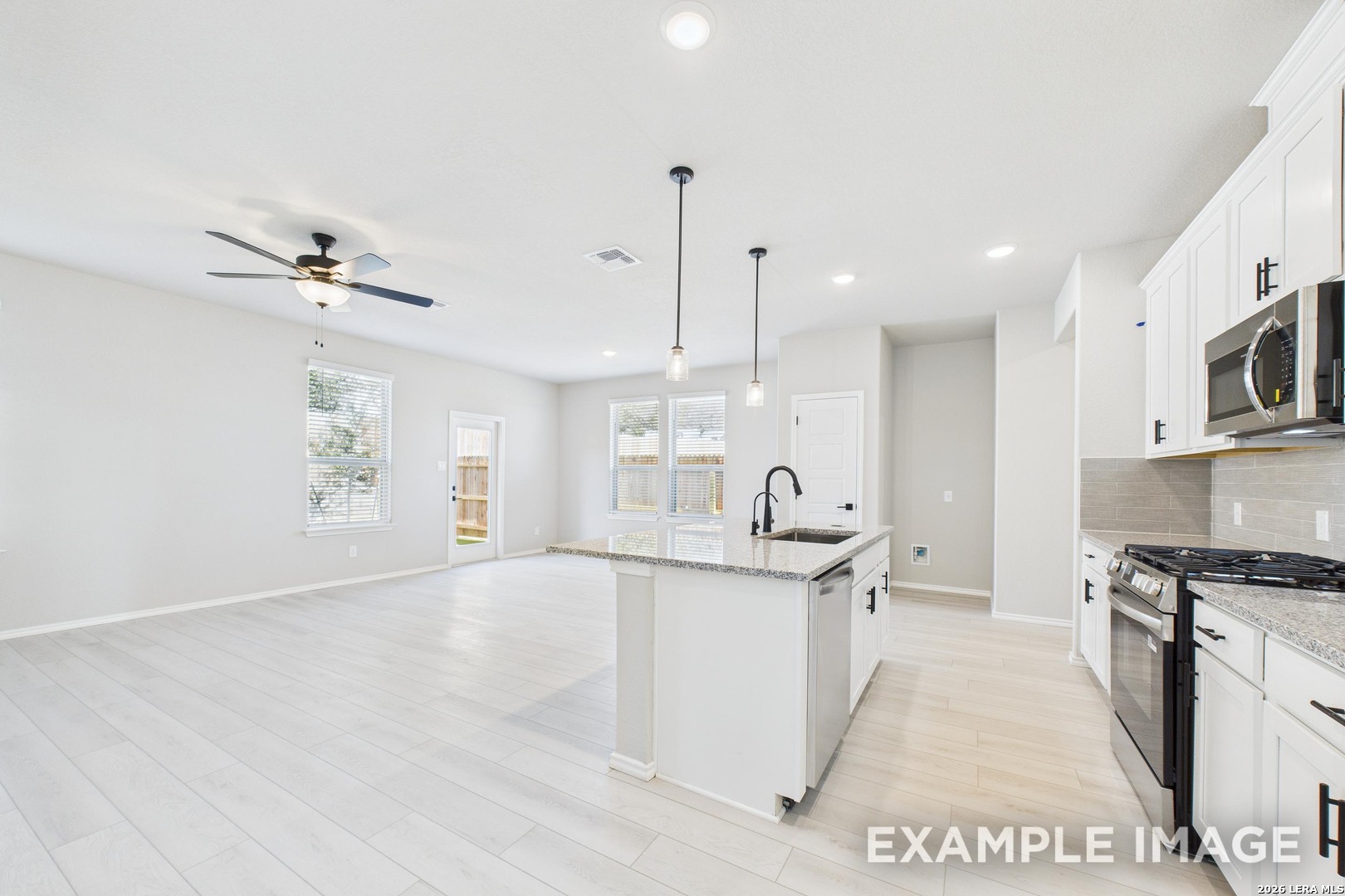 285 W Quill Dr Building 5, , 78228 — photo 1