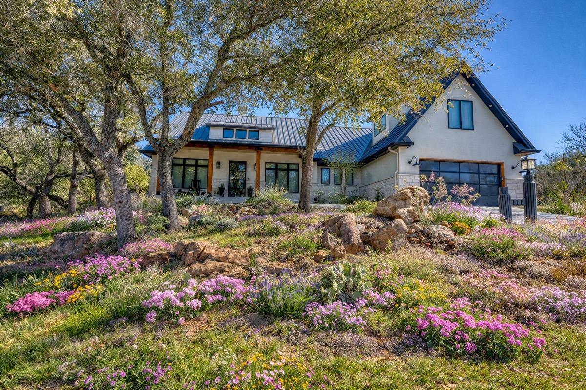 111 Florentine, Horseshoe Bay, TX 78657 — photo 1