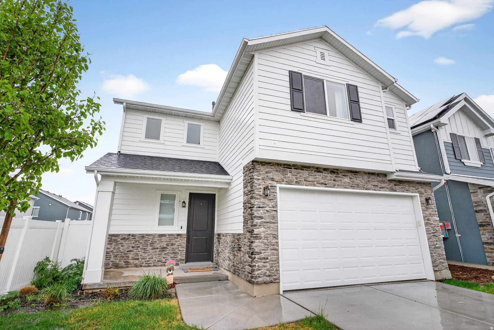 1935 W PARKVIEW DR, Syracuse, UT 84075 — photo 1