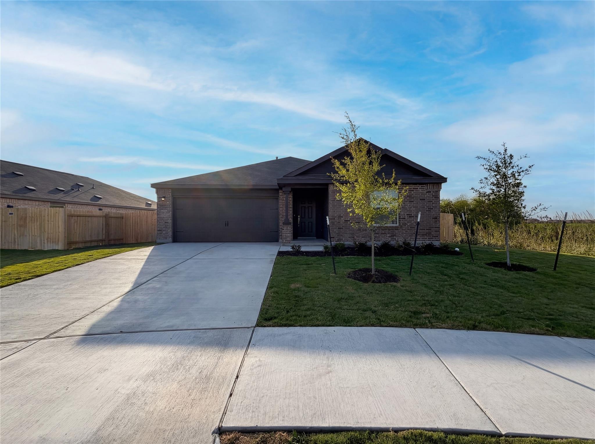 507 Vantage, Hutto, TX 78634 — photo 1