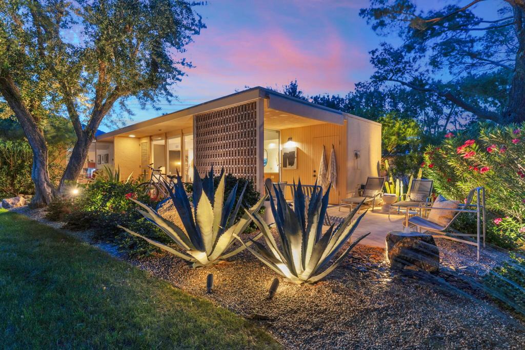 360 Cabrillo Road 103, Palm Springs, CA 92262 — photo 1