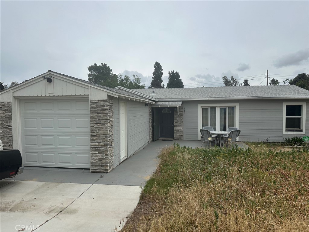 310 Santa Rita Place, Banning, CA 92220 — photo 1
