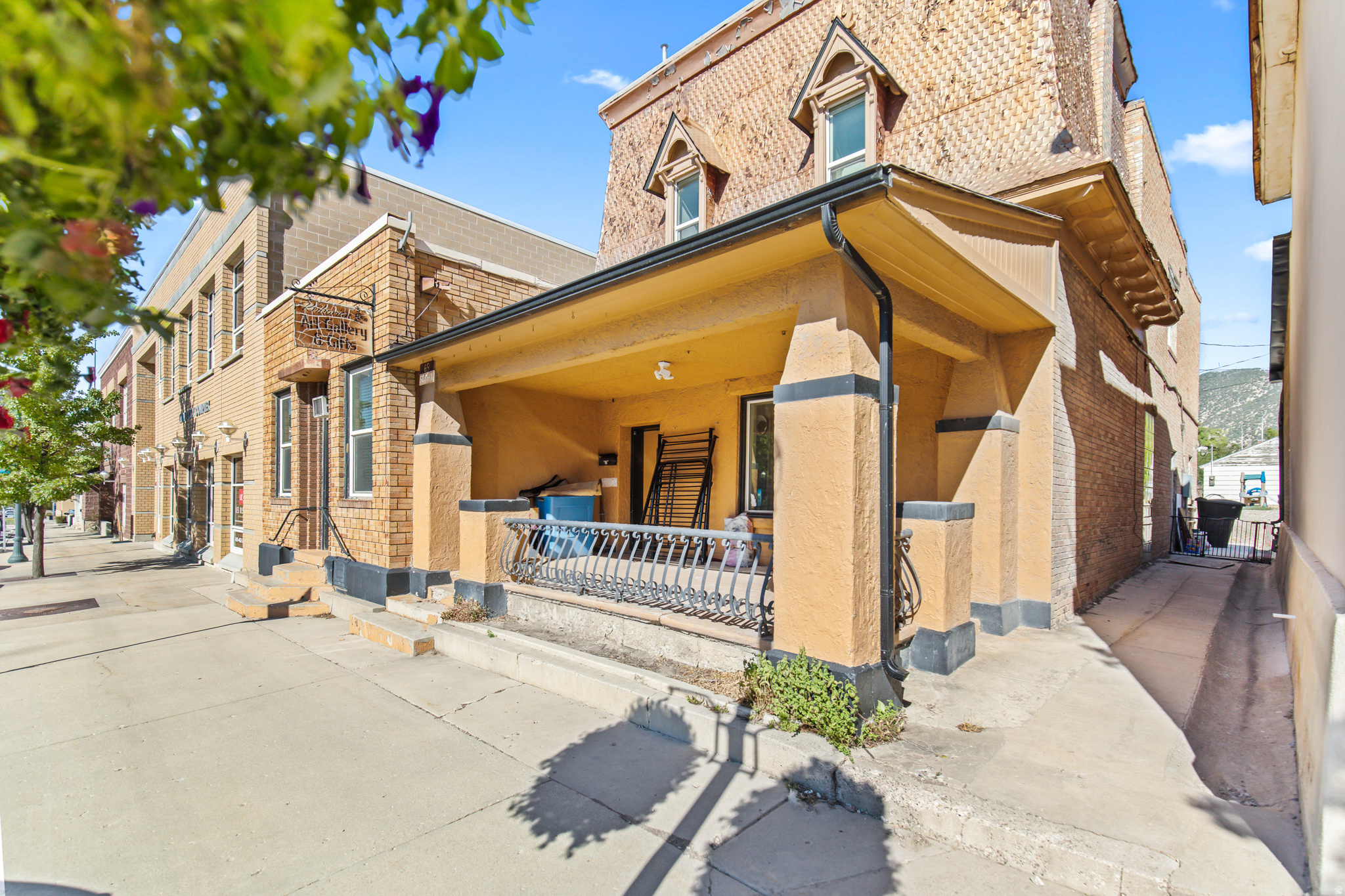 69 S MAIN ST, Manti, UT 84642 — photo 1