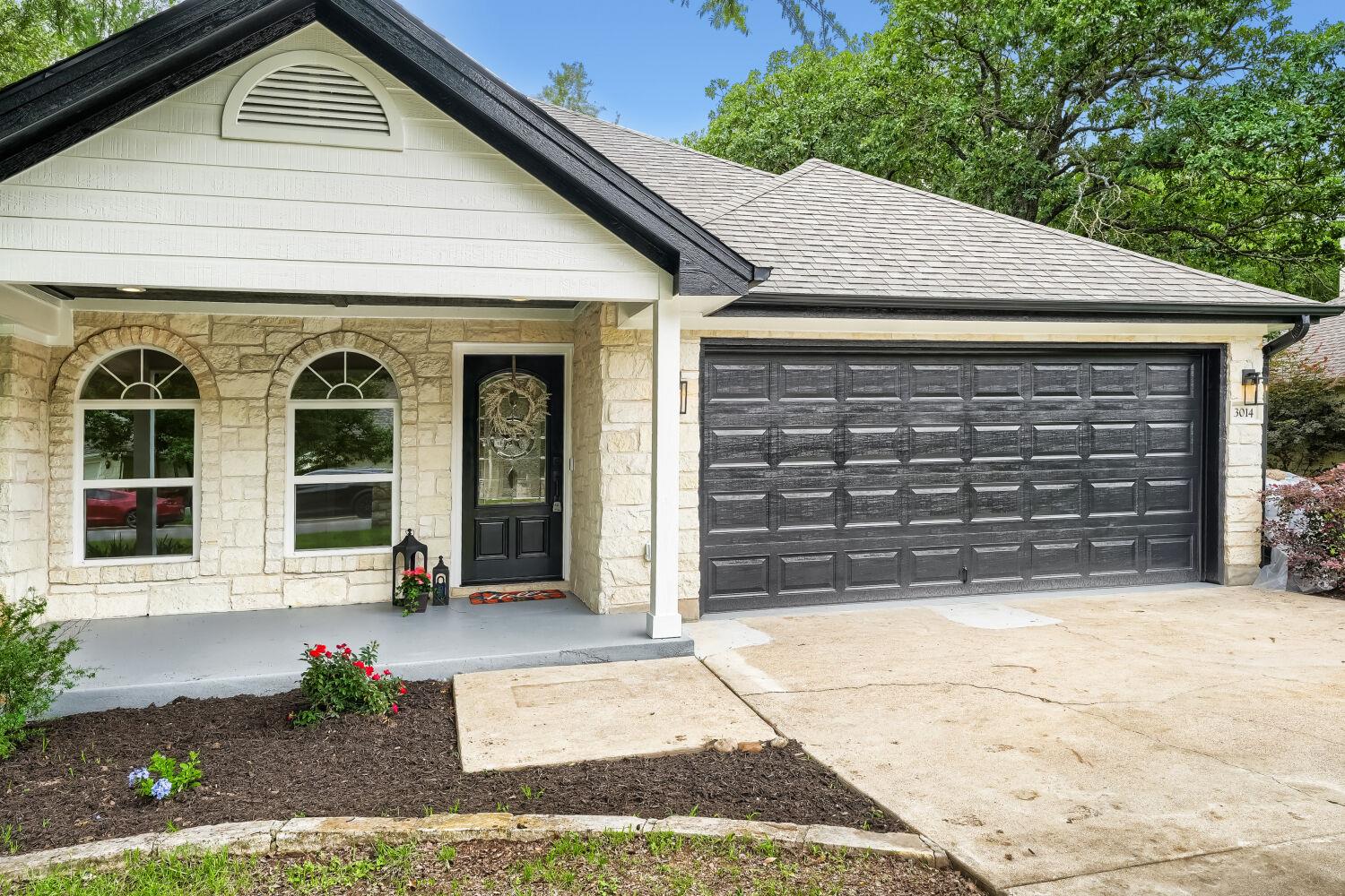 3014 Parker, Georgetown, TX 78628 — photo 1