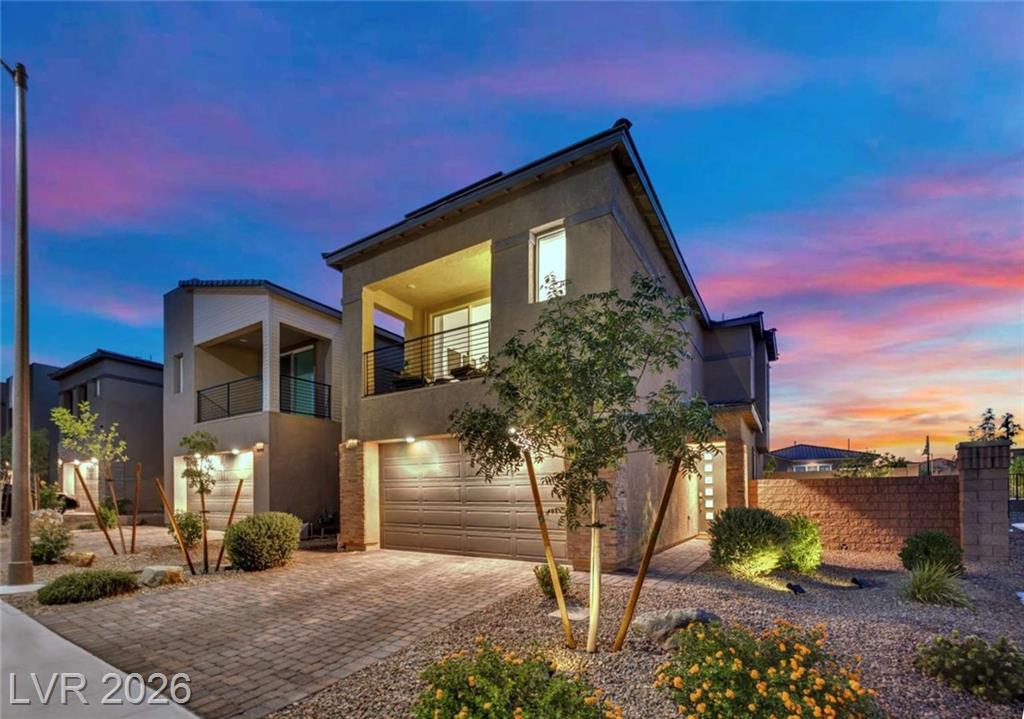 8907 Roadrunner Ravine Street