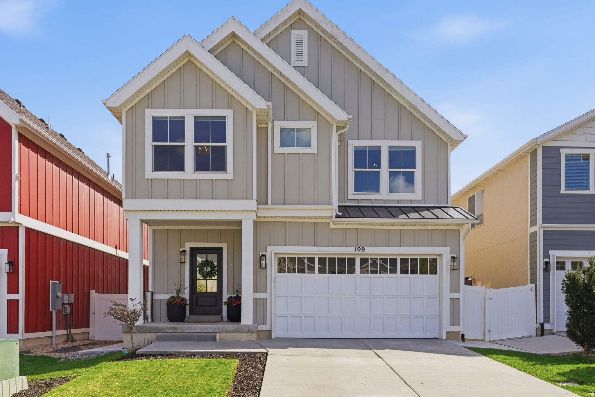 109 E JUBILEE DR