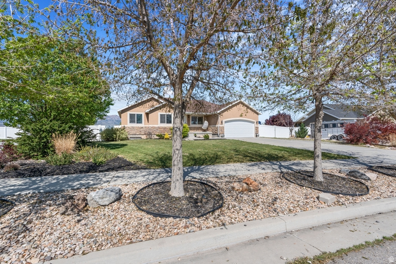 444 S SADDLE RD, Grantsville, UT 84029 — photo 1